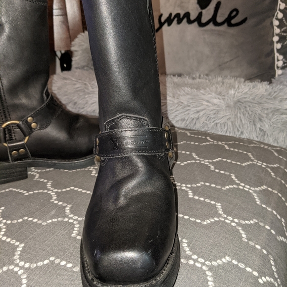 Women's Boots - Picture 5 of 7